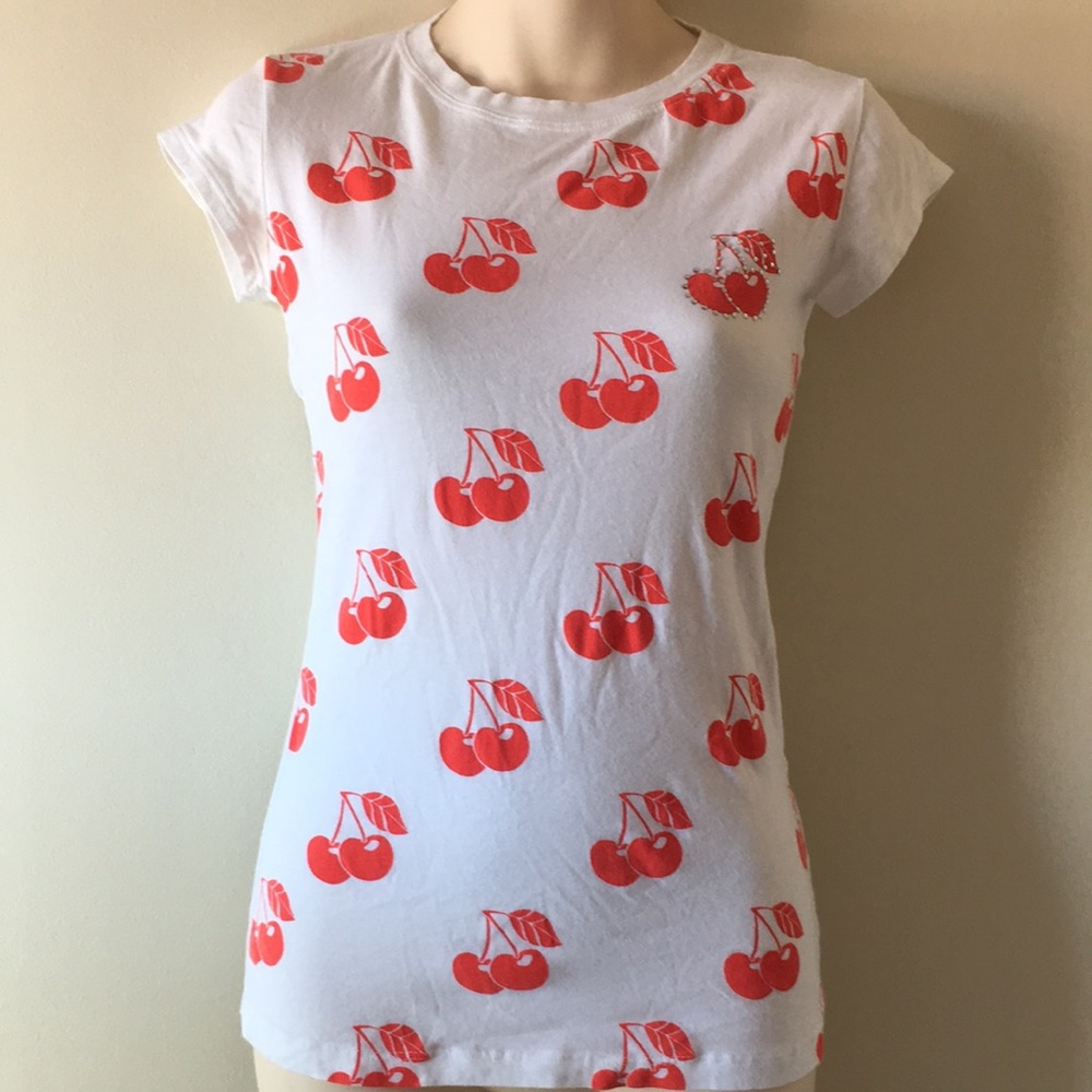 ✨SOLD✨Forever red cute cherries print white tee - Picture 1 of 7